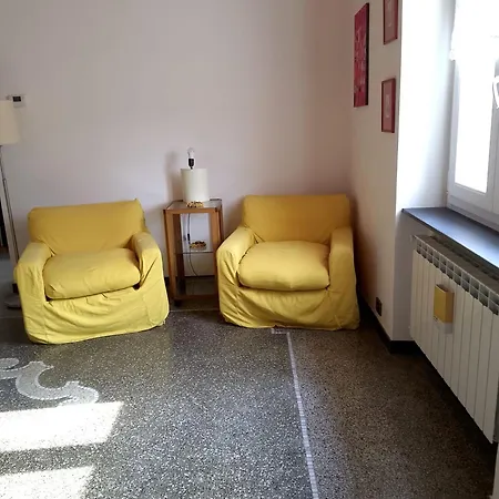 Charming 2-bedroom In The Heart Of Génova