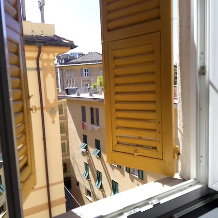 Charming 2-bedroom In The Heart Of Apartamento